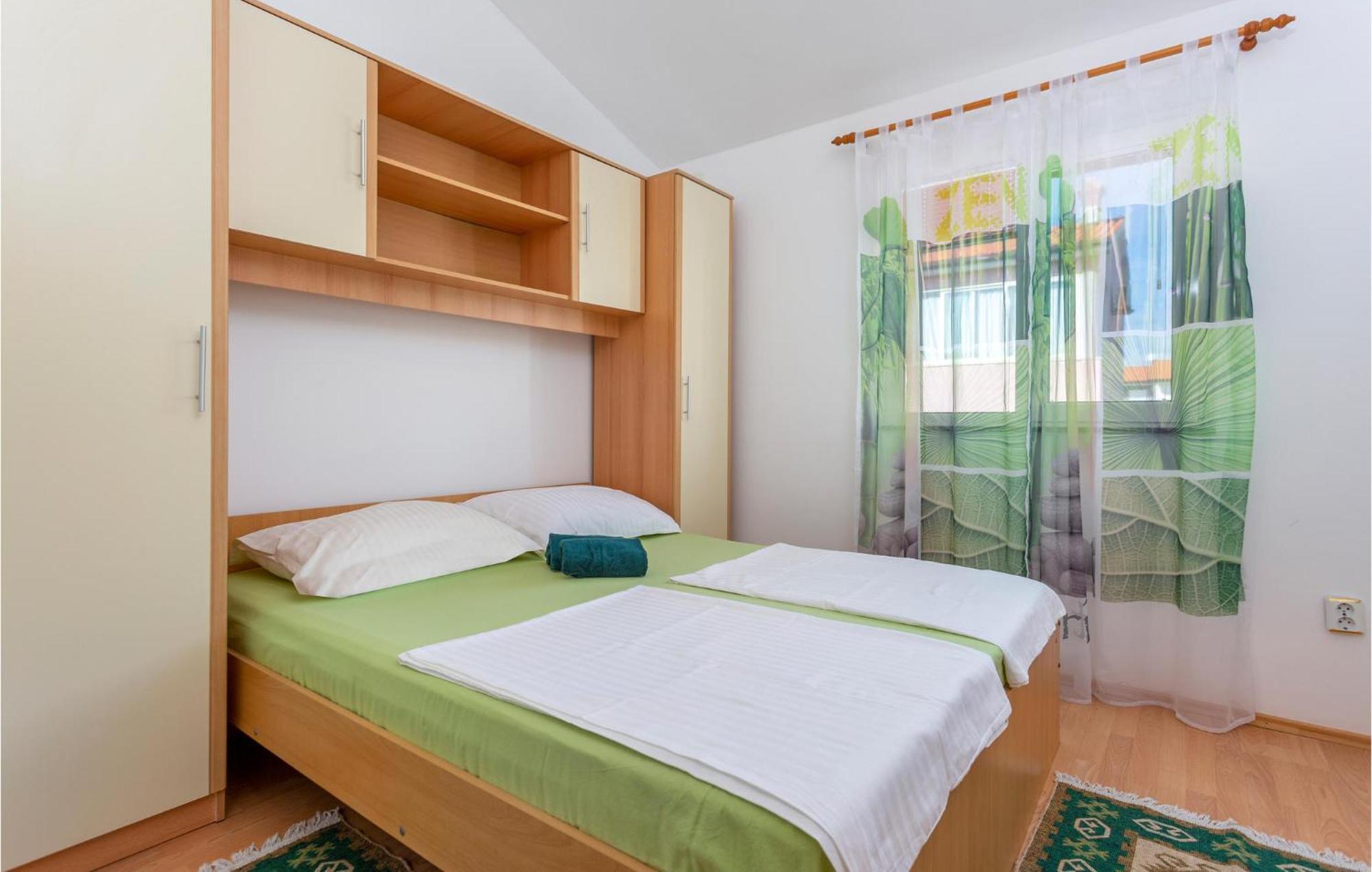 Beautiful Apartment In Krk With Kitchen Krk Town Exterior foto