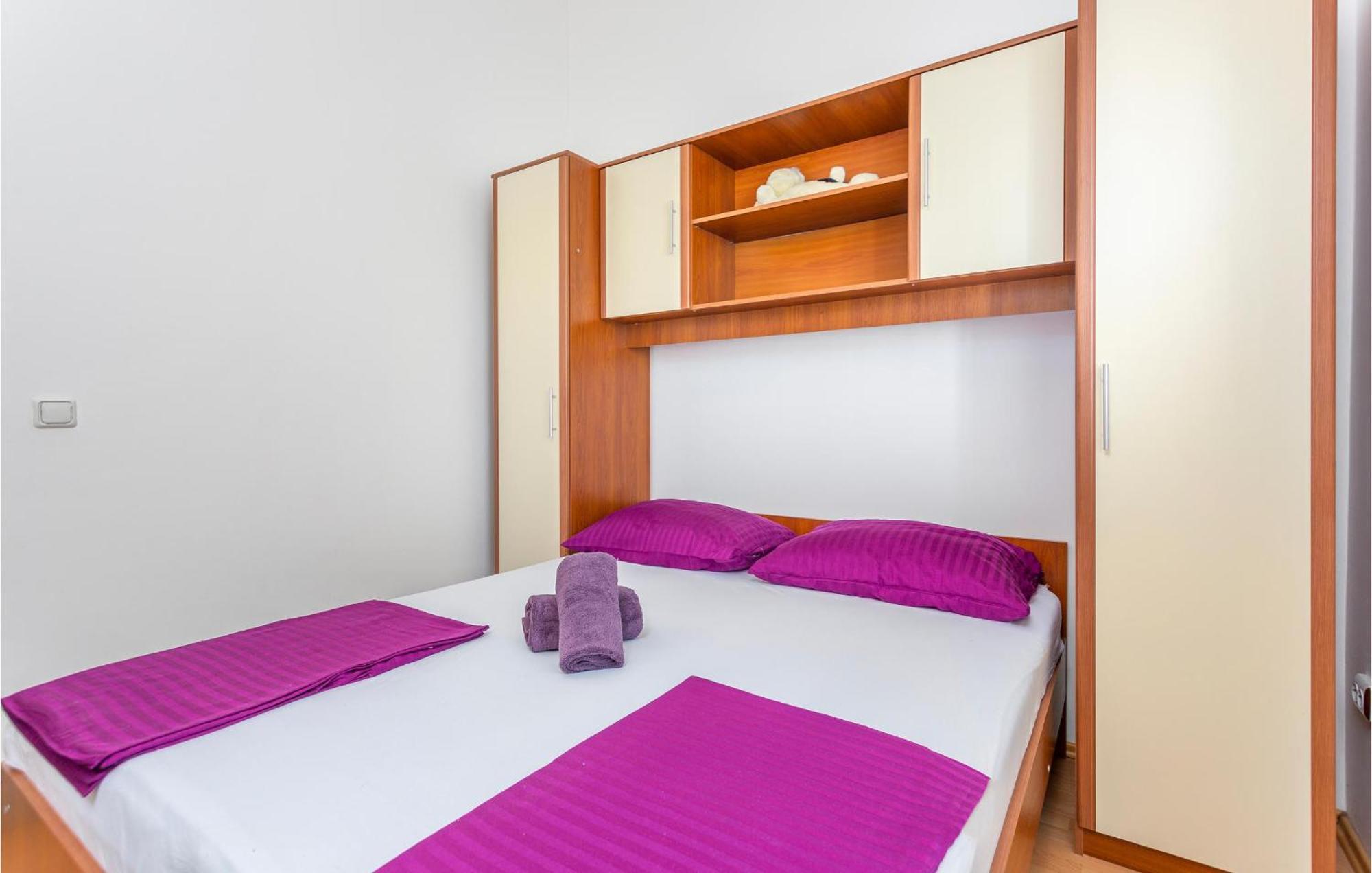 Beautiful Apartment In Krk With Kitchen Krk Town Exterior foto