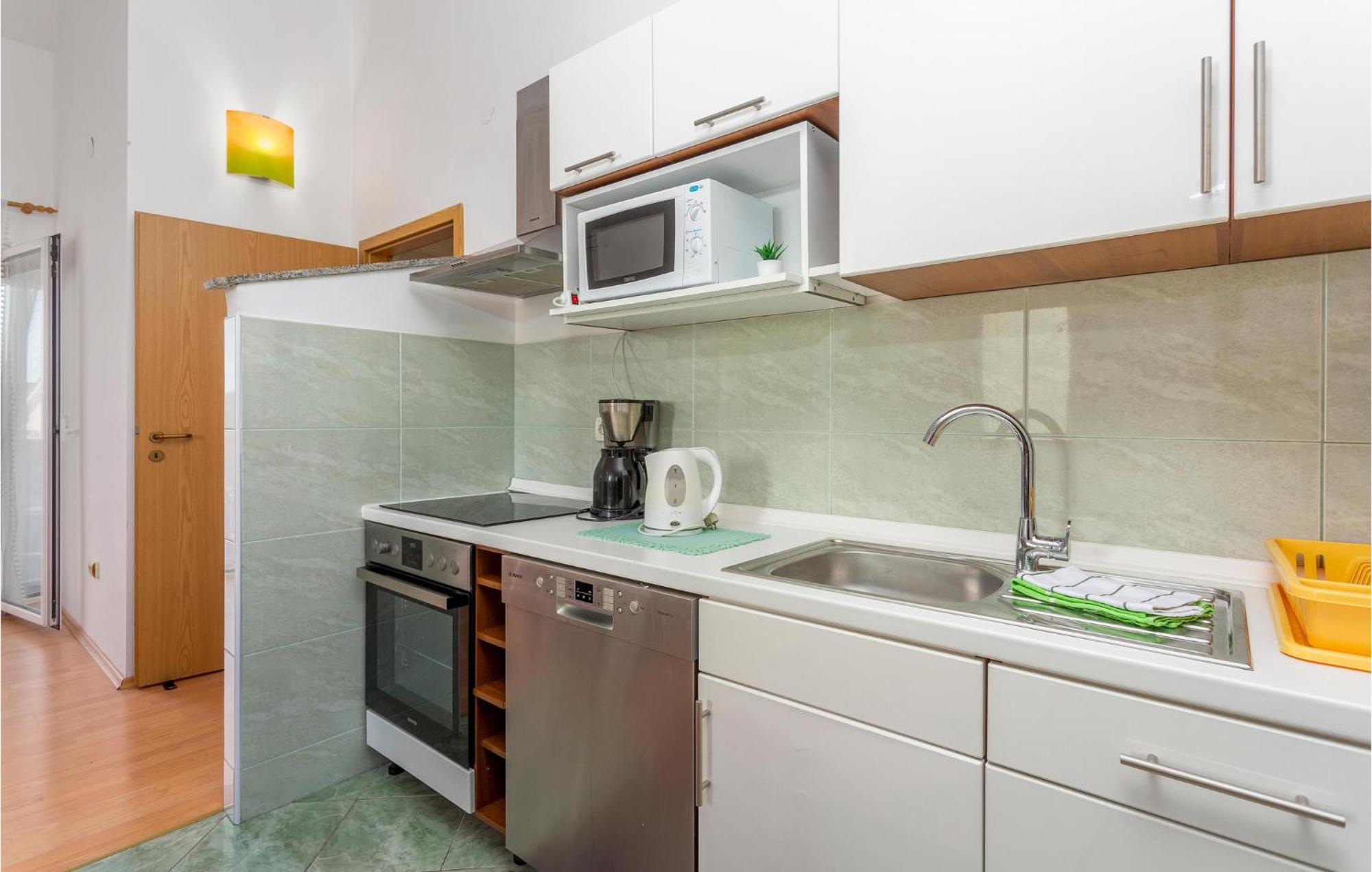 Beautiful Apartment In Krk With Kitchen Krk Town Exterior foto